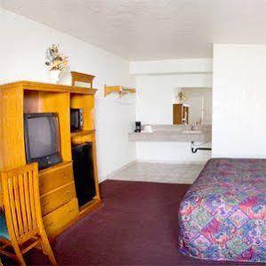 West Coast Motel Santa Ana