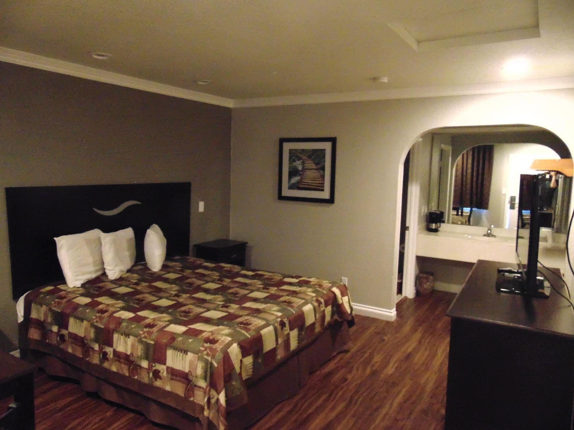 Motel West Coast Santa Ana